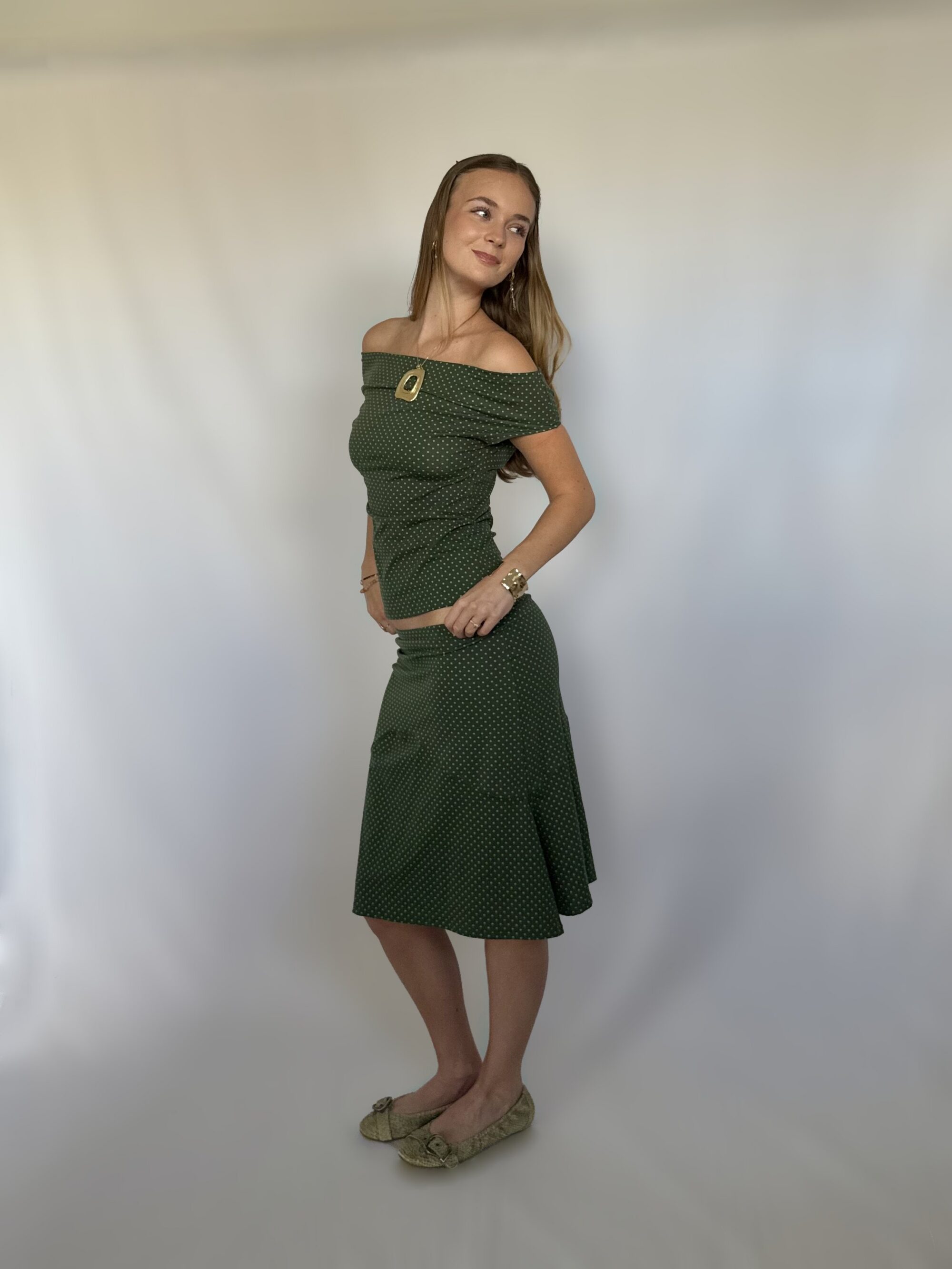 Off shoulder top - Green polka dot